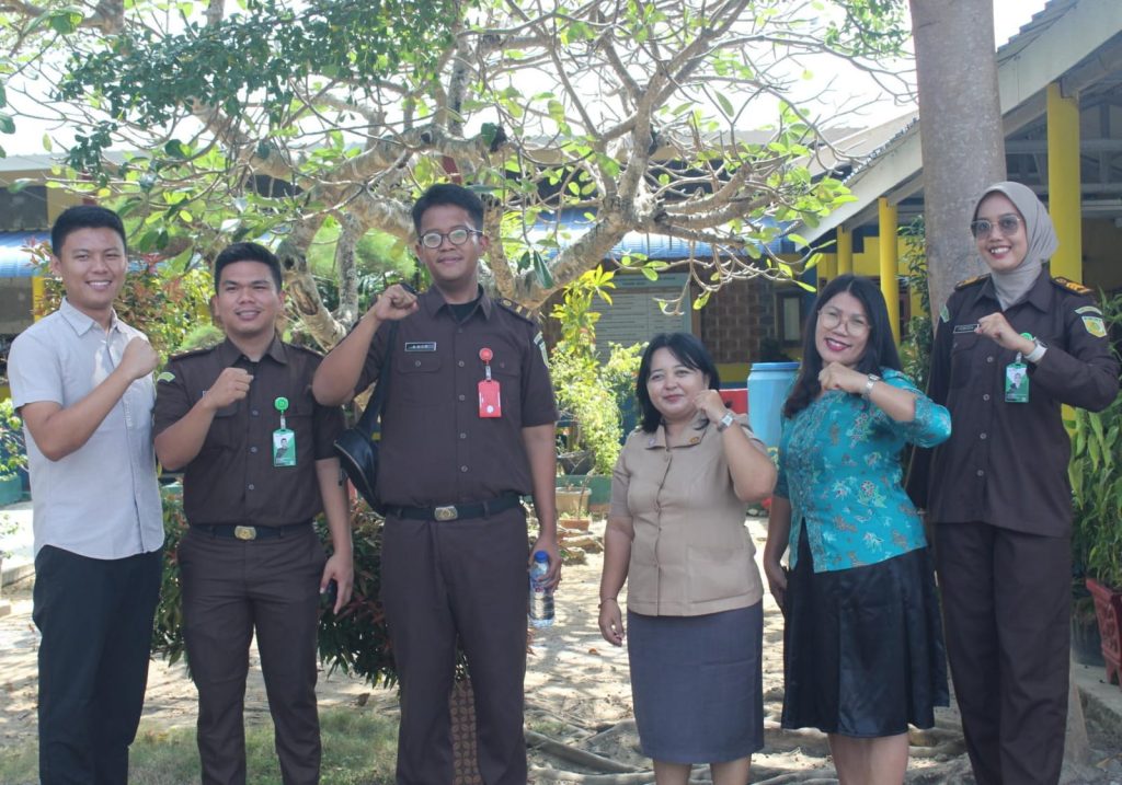 Jaksa Masuk Sekolah: Edukasi Hukum Jadi Seru di SMP Santo Yusup Karimun